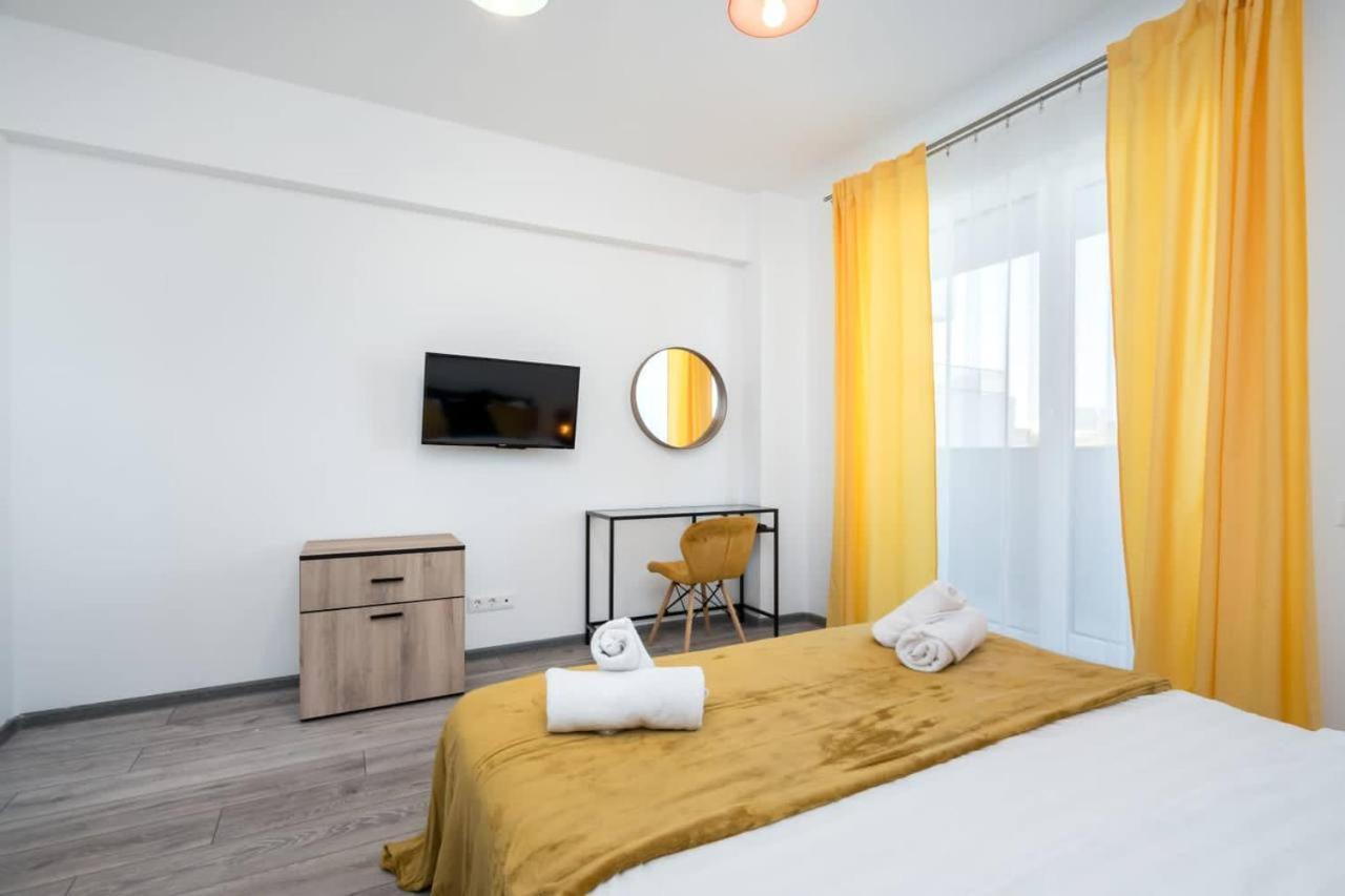 부쿠레슈티 Carol New Building With Balcony 아파트 외부 사진